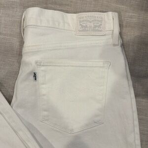 NWOT Levi jeans